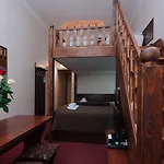 Rembrandt Aparthotel 3*