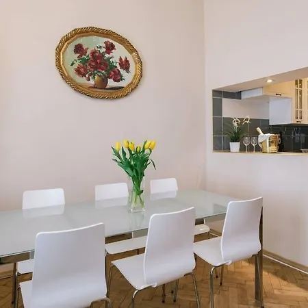 Hotel apartamentowy Rembrandt